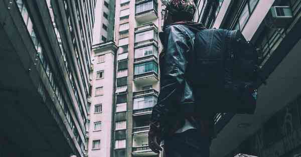 首创智能机器人停车场