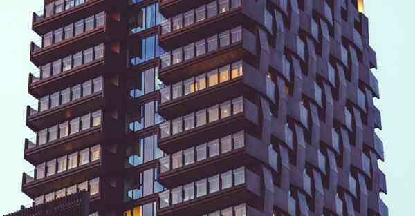 空中人工智能机器人，空中机器人制作与对抗