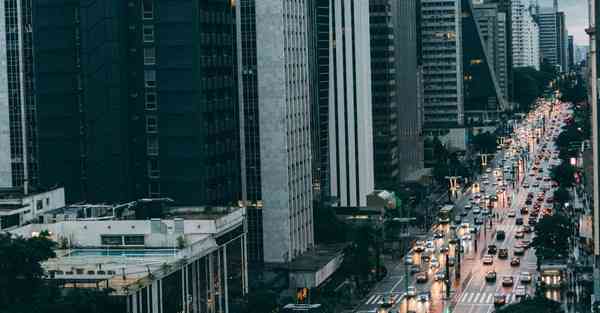 儿童智能机器人可咬人不