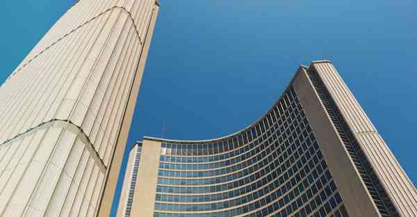 十大品牌的智能仓储机器人