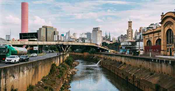 智能机器人的使用技术