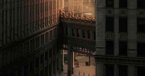 人工智能机器人和人谈恋爱