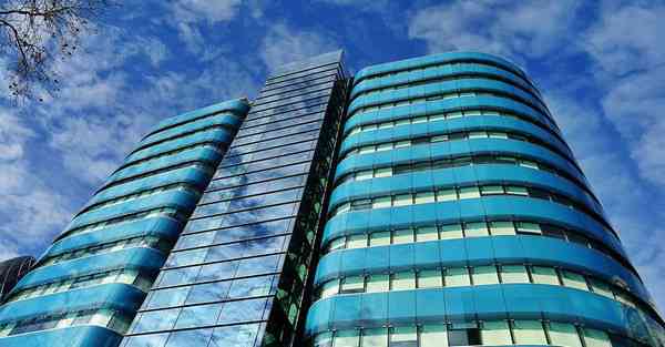 挺固智能机器人：引领智能化生产的新趋势