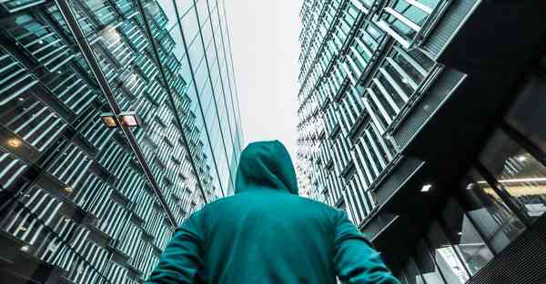 智能法律援助机器人: