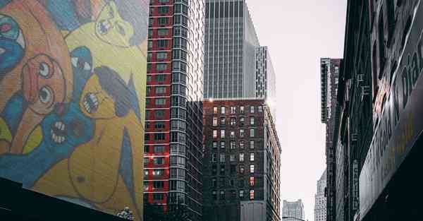 人工智能机器人和人谈恋爱