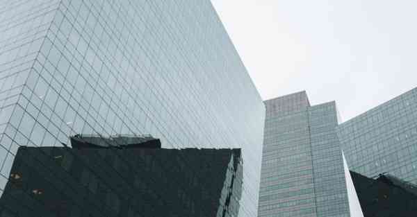 EMO人工智能机器人：重新定义人机交互体验