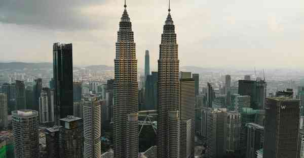 AI技术复活伊丽莎白泰勒，AI技术复活艺术家