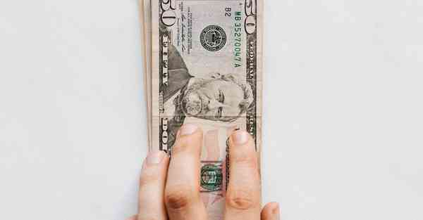 大数据治理价格（大数据治理包括哪些内容）